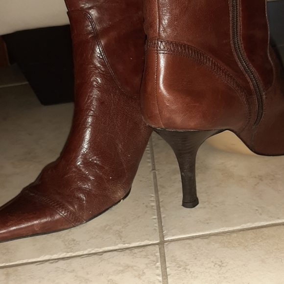 Boots - Picture 2 of 3